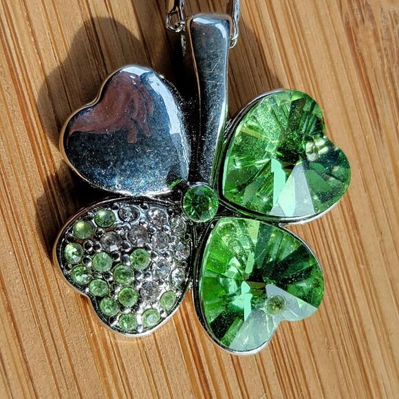 Swarovski Women's Silver and Green Jewellery - Picture 2 of 7